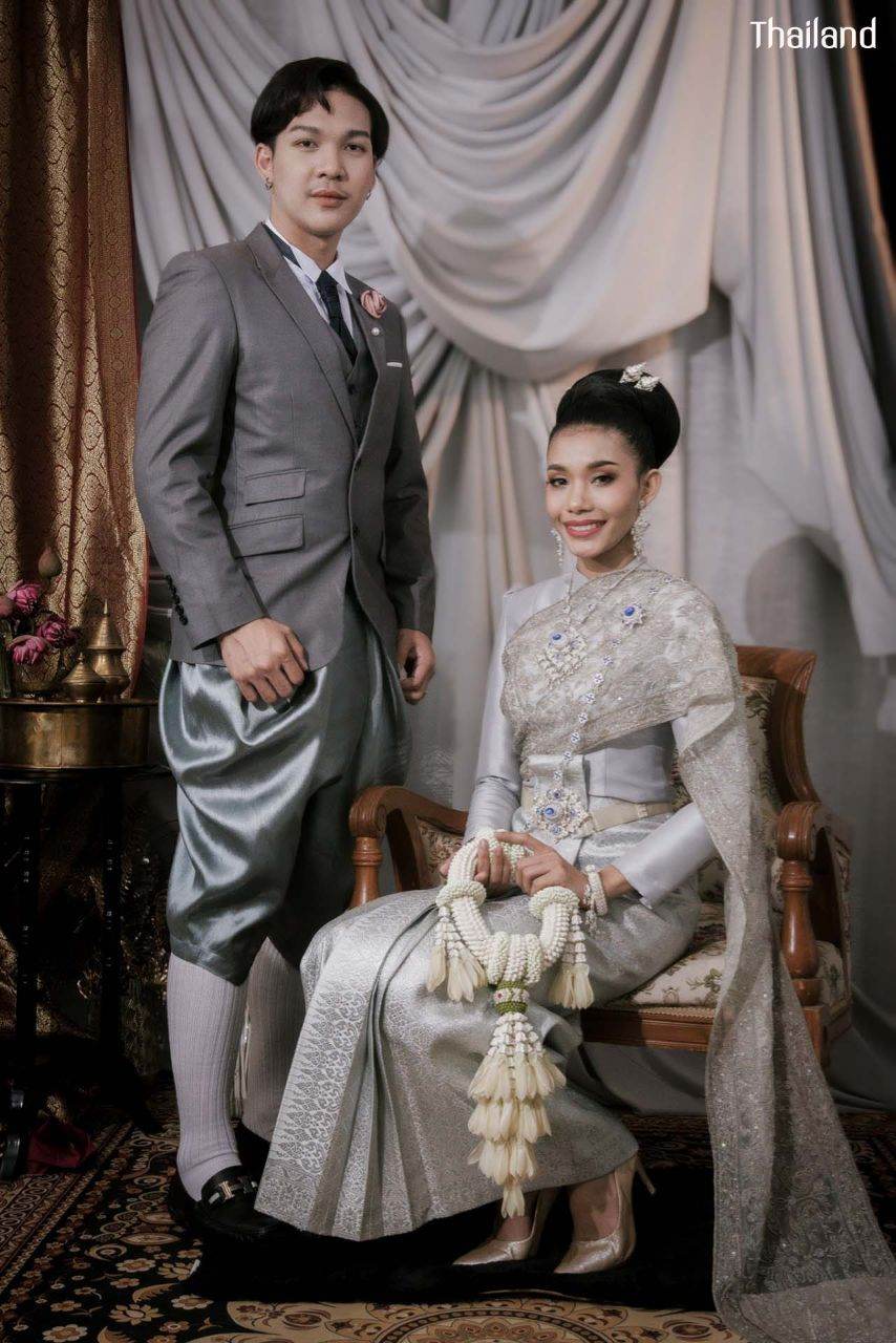 The Sbai, Thai dress (สไบ-ชุดไทย) | THAILAND 🇹🇭