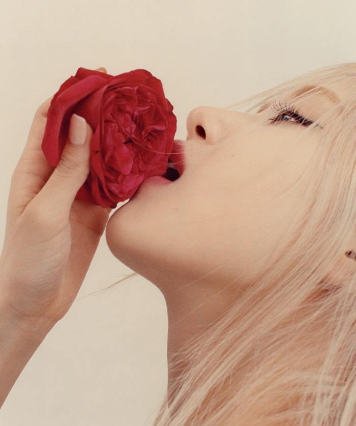 Ros&eacute; @ Vogue Australia April 2021