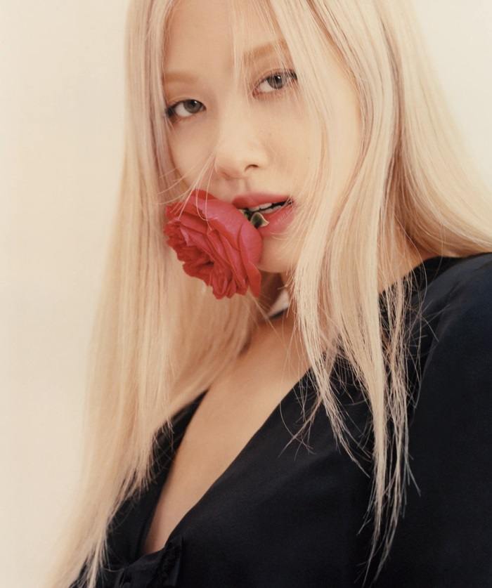 Ros&eacute; @ Vogue Australia April 2021