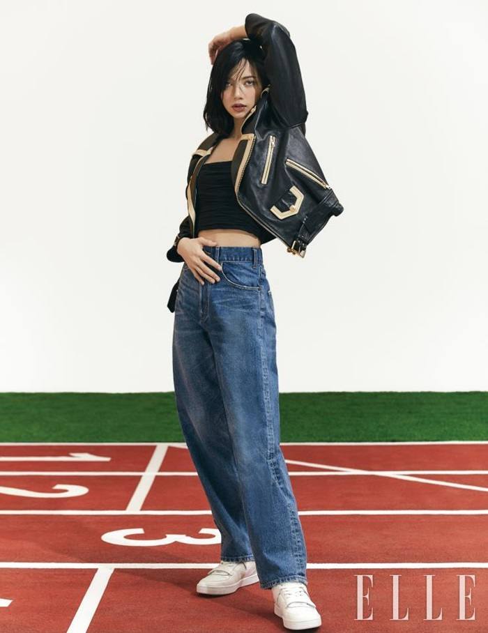 Lisa @ ELLE Korea April 2021