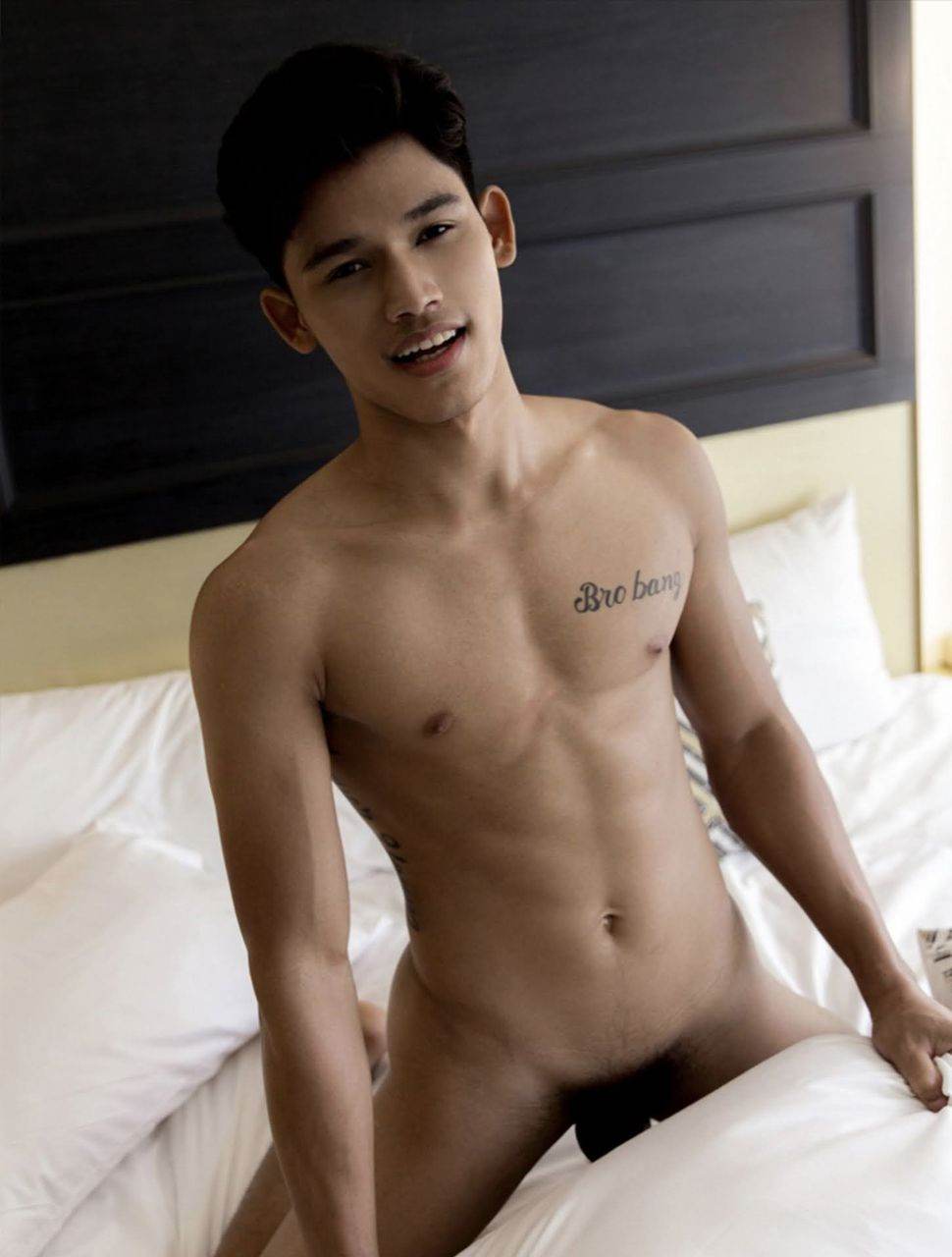 หนุ่มหล่อขึ้นปก 973.2