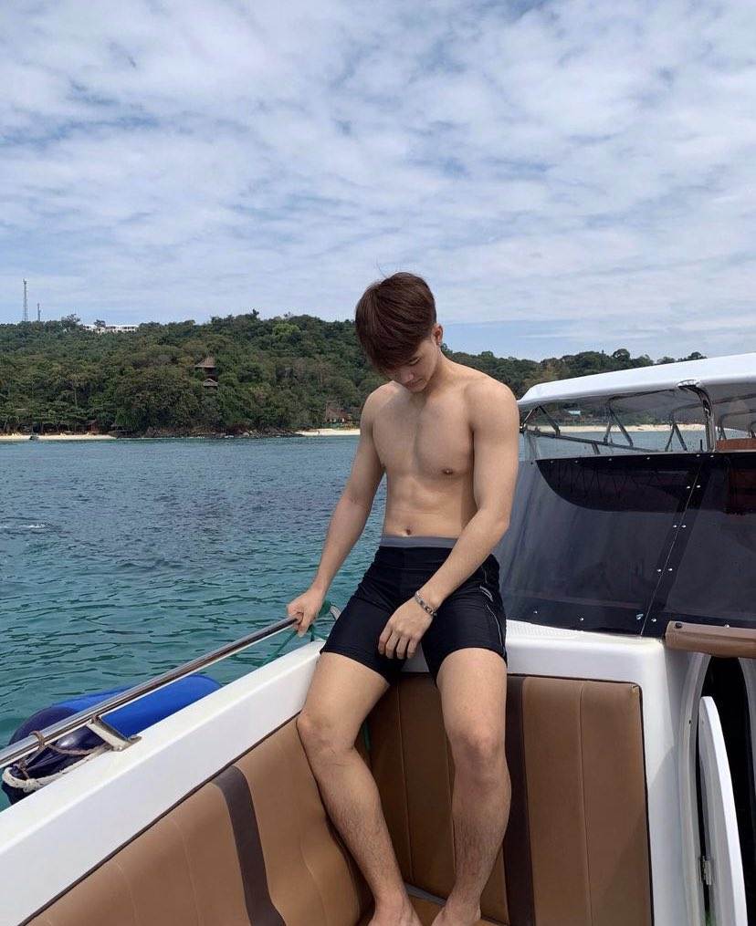 ถอดโชว์ประปราย /68/