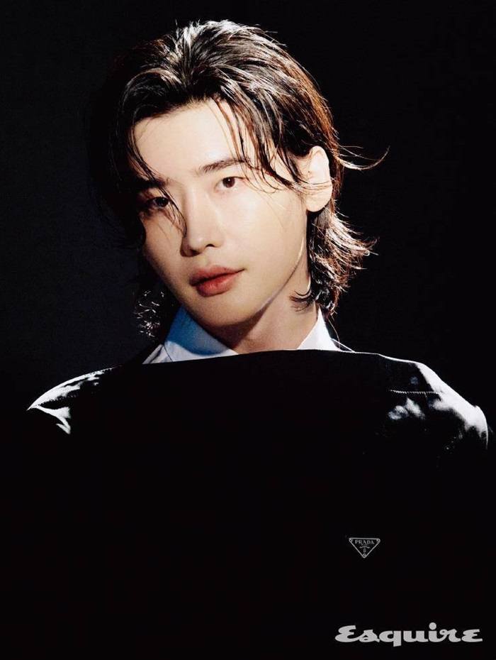 Lee Jong Suk @ Esquire Korea February 2021