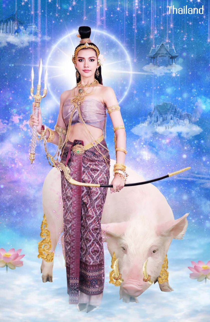 SONGKRAN LADY "Rak Sod Devi" | THAILAND 🇹🇭