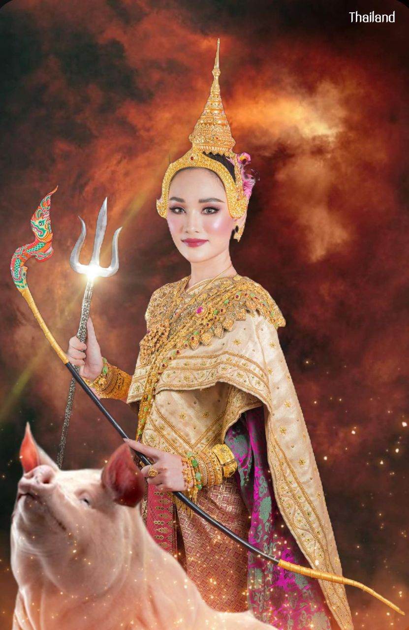 SONGKRAN LADY "Rak Sod Devi" | THAILAND 🇹🇭