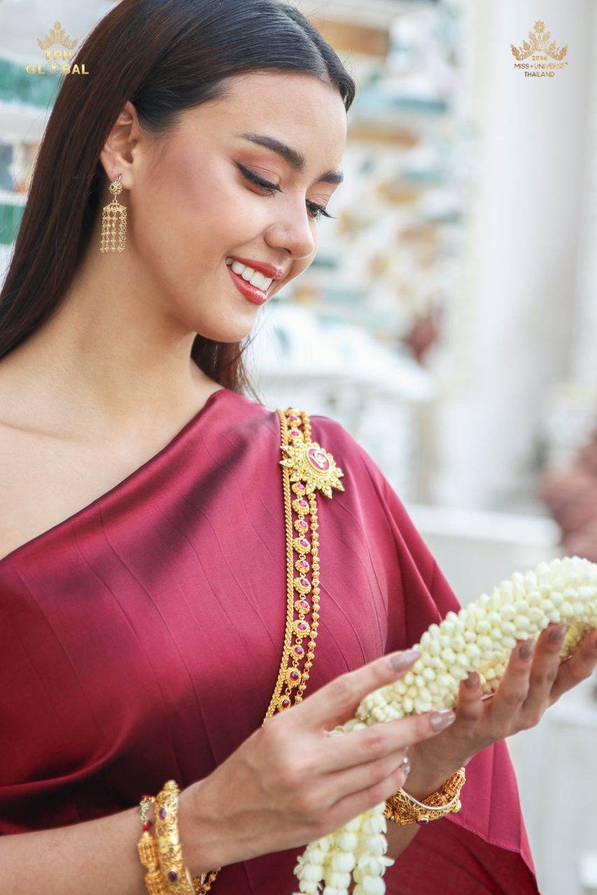 THAI DRESS, ชุดไทย by Amanda Chalisa Obdam, Miss Universe Thailand 2020 | THAILAND 🇹🇭