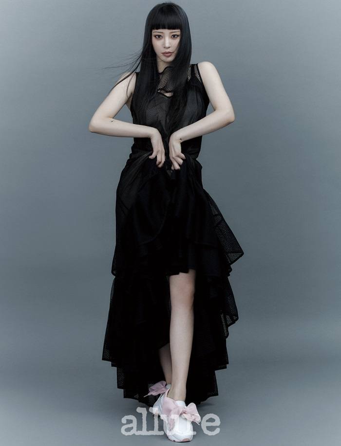 Han Ye Seul @ Allure Korea March 2021