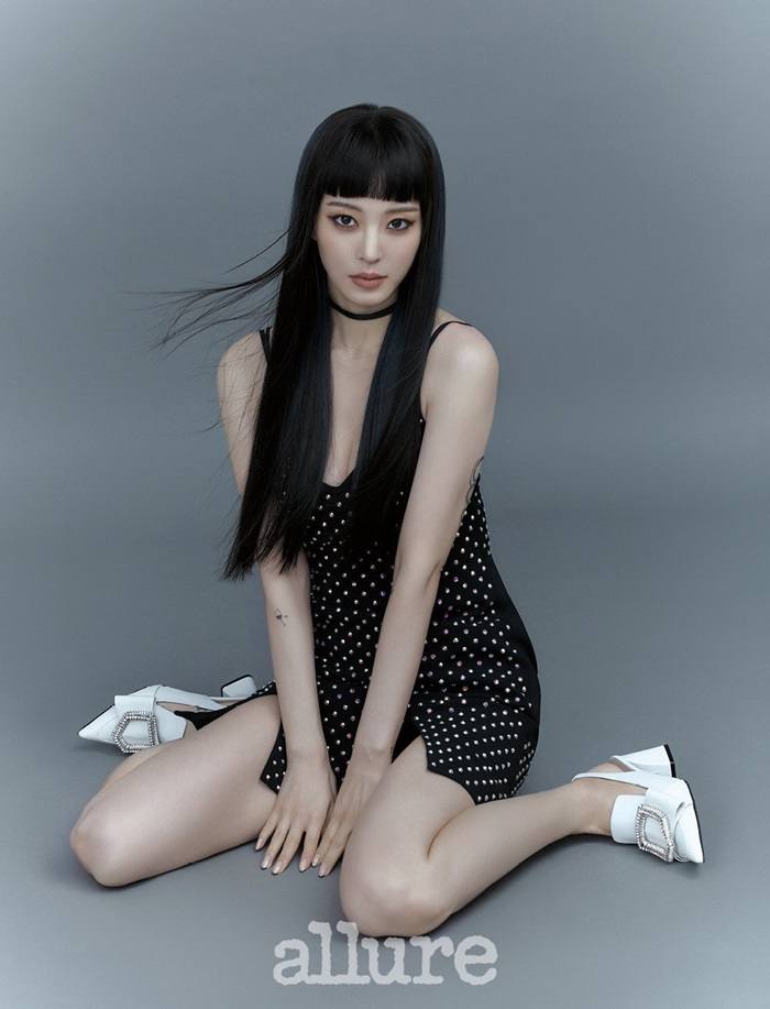 Han Ye Seul @ Allure Korea March 2021