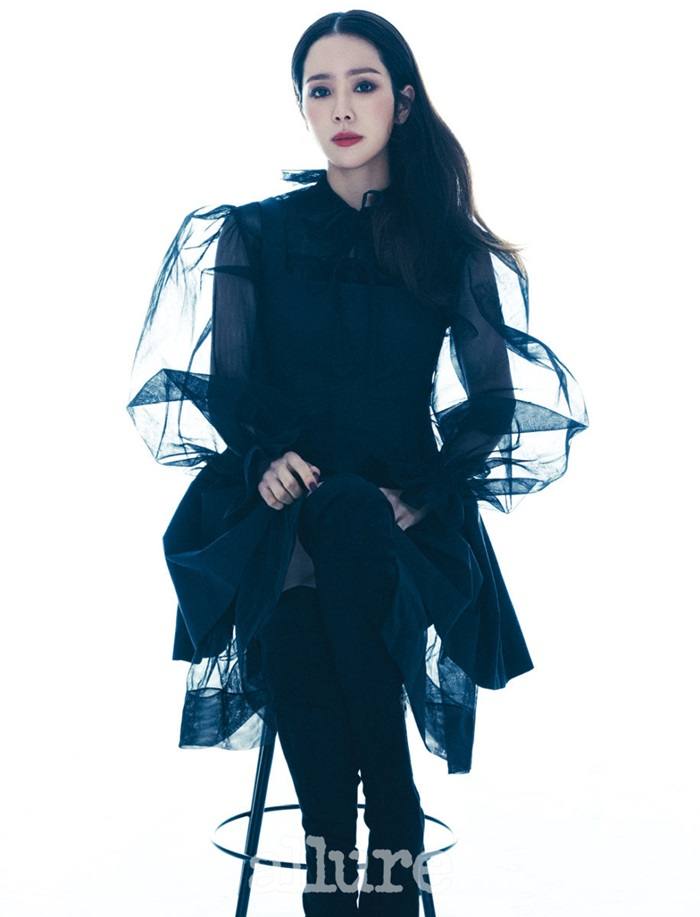 Han Ji Min @ Allure Korea February 2021