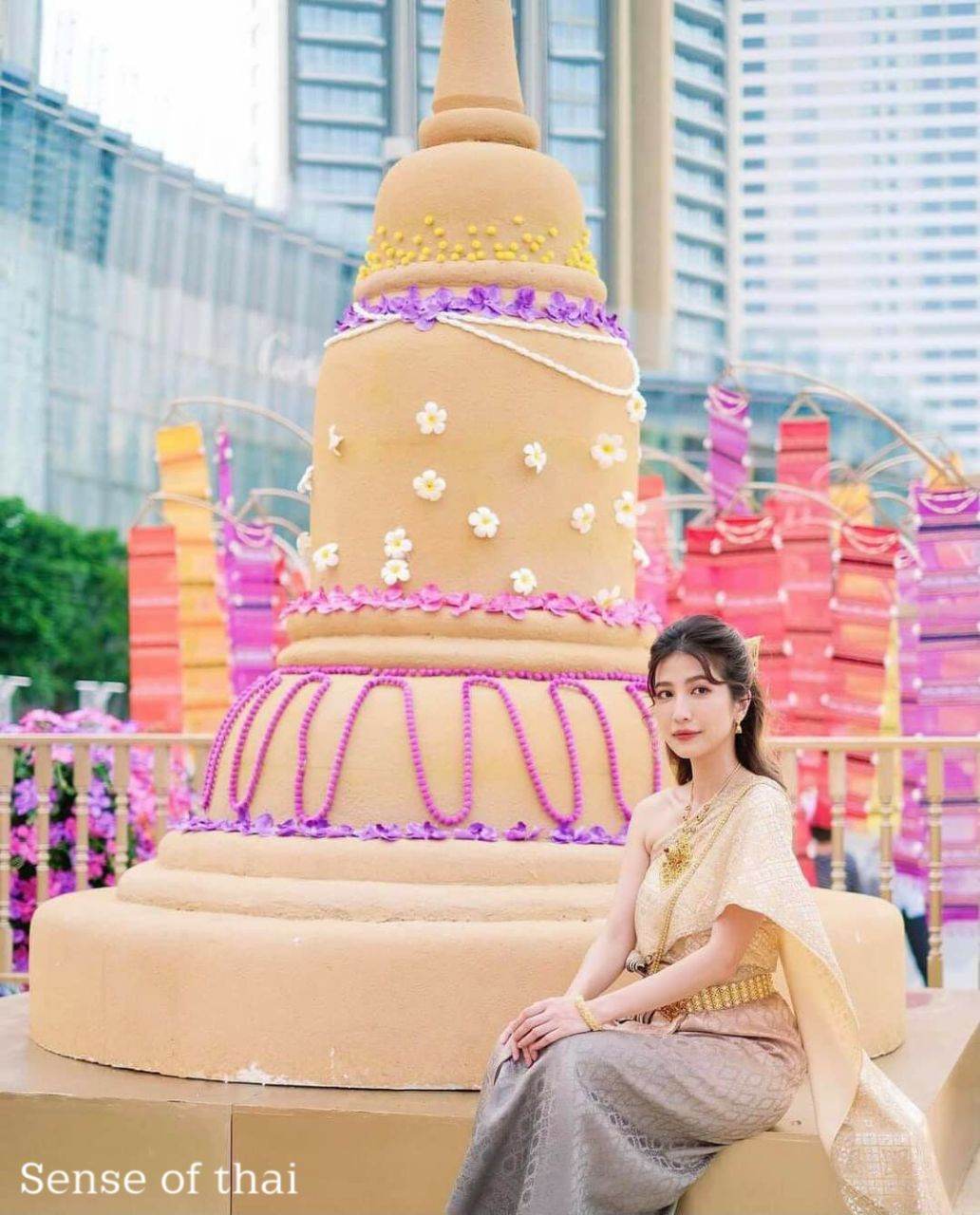 Thailand's national costume:āļāļļāļāļāļĢāļ°āļāļģāļāļēāļāļīāđāļāļĒ
