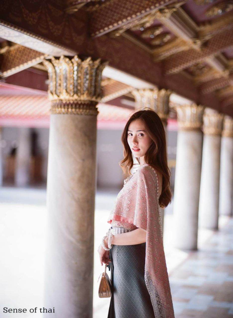 Thailand's national costume:āļāļļāļāļāļĢāļ°āļāļģāļāļēāļāļīāđāļāļĒ