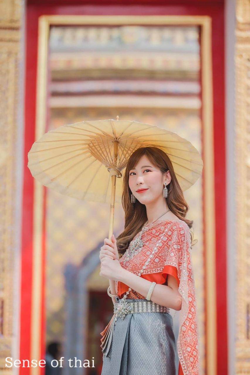 national costume:āļāļļāļāļāļĢāļ°āļāļģāļāļēāļāļīāđāļāļĒ