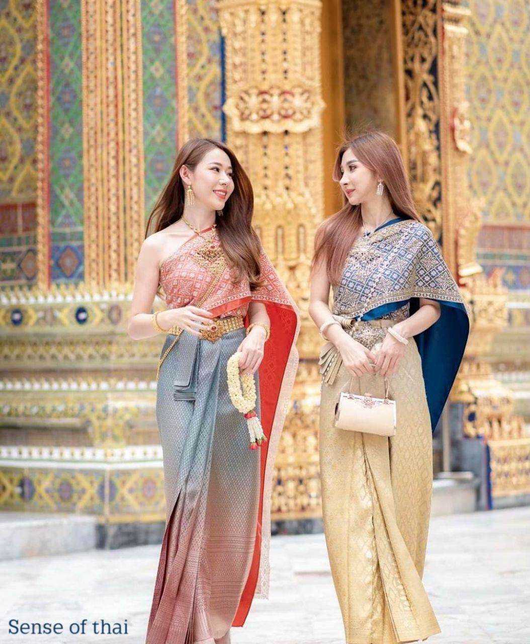 national costume:āļāļļāļāļāļĢāļ°āļāļģāļāļēāļāļīāđāļāļĒ