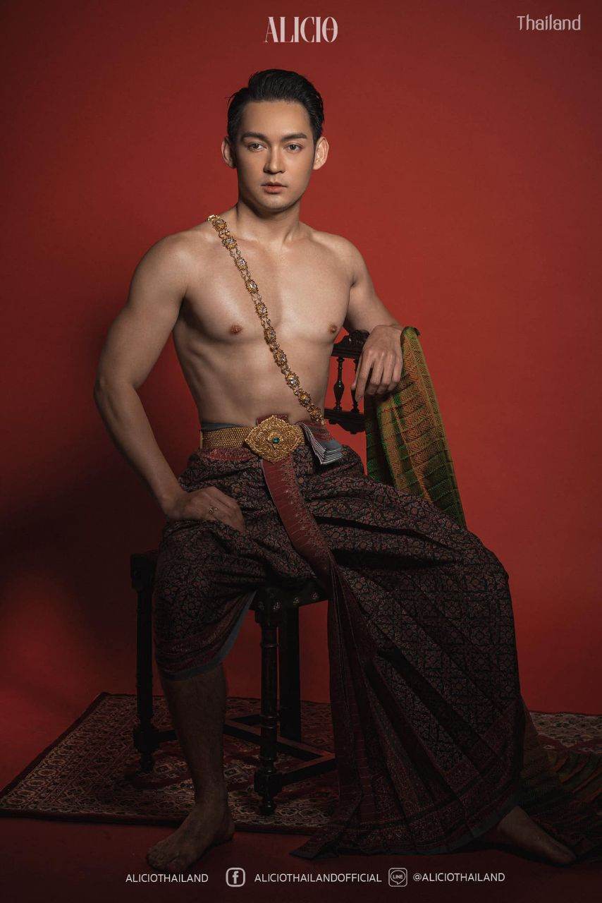 THAI DRESS - THAI OUTFIT, ชุดไทย | THAILAND 🇹🇭