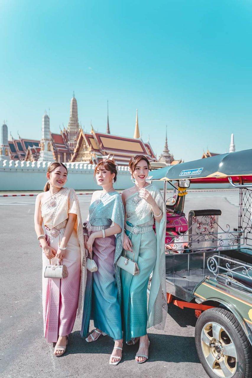 Sbai Thai dress: Thailand 🇹🇭