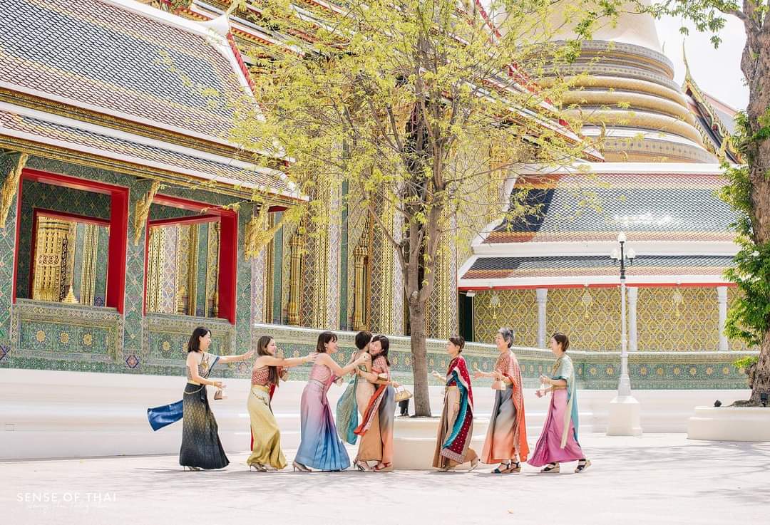 Sbai Thai dress: Thailand 🇹🇭