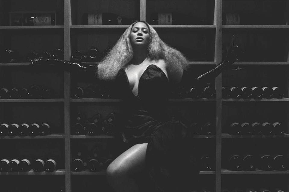Beyonc&eacute; @ Vogue UK December 2020
