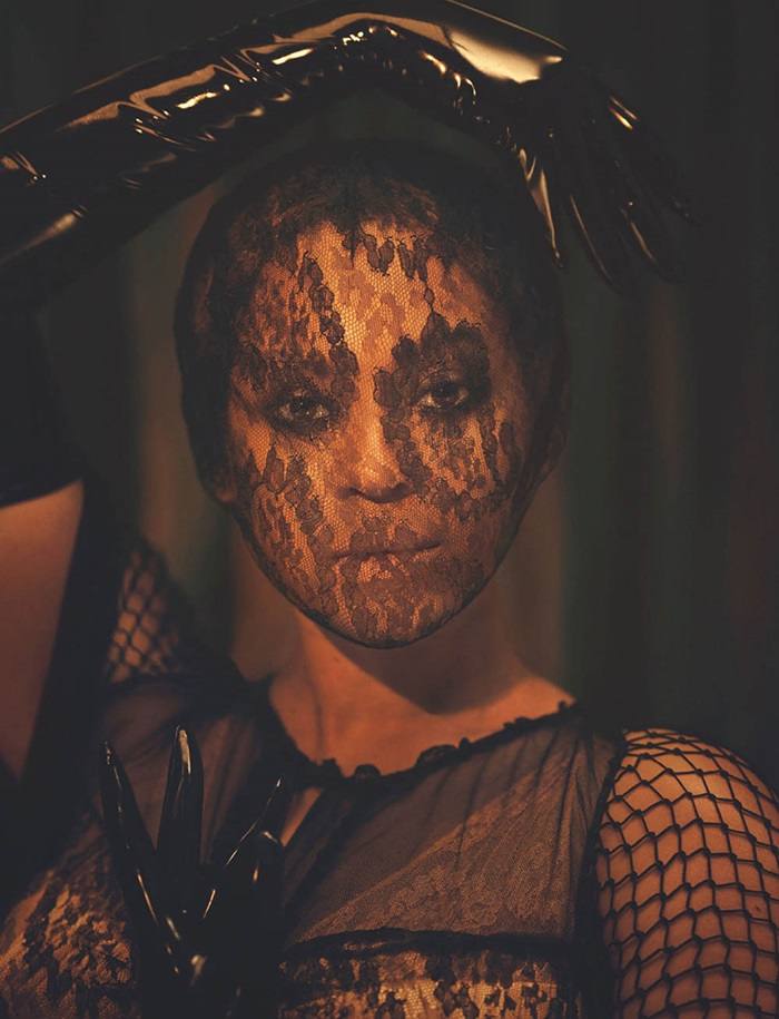 Beyonc&eacute; @ Vogue UK December 2020