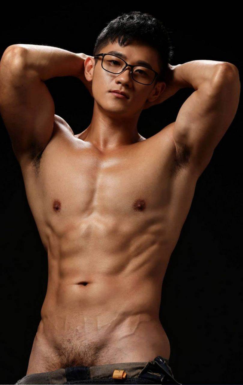 หนุ่มหล่อขึ้นปก 987.2