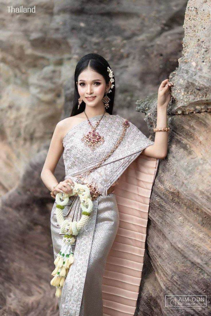 Sbai Thai dress: Thailand ðđðāļāļļāļāđāļāļĒāļāļąāļāļĢāļāļĢāļĢāļāļī
