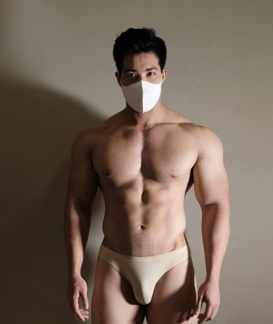 หนุ่มหล่อขึ้นปก 991