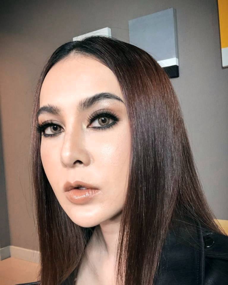 เมย์ บัณฑิตา เรื่อง ตะวันรุ่งที่ทุ่งกระทิง