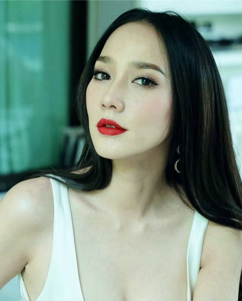 อั้ม พัชราภา เรื่อง โซ่เสน่หา