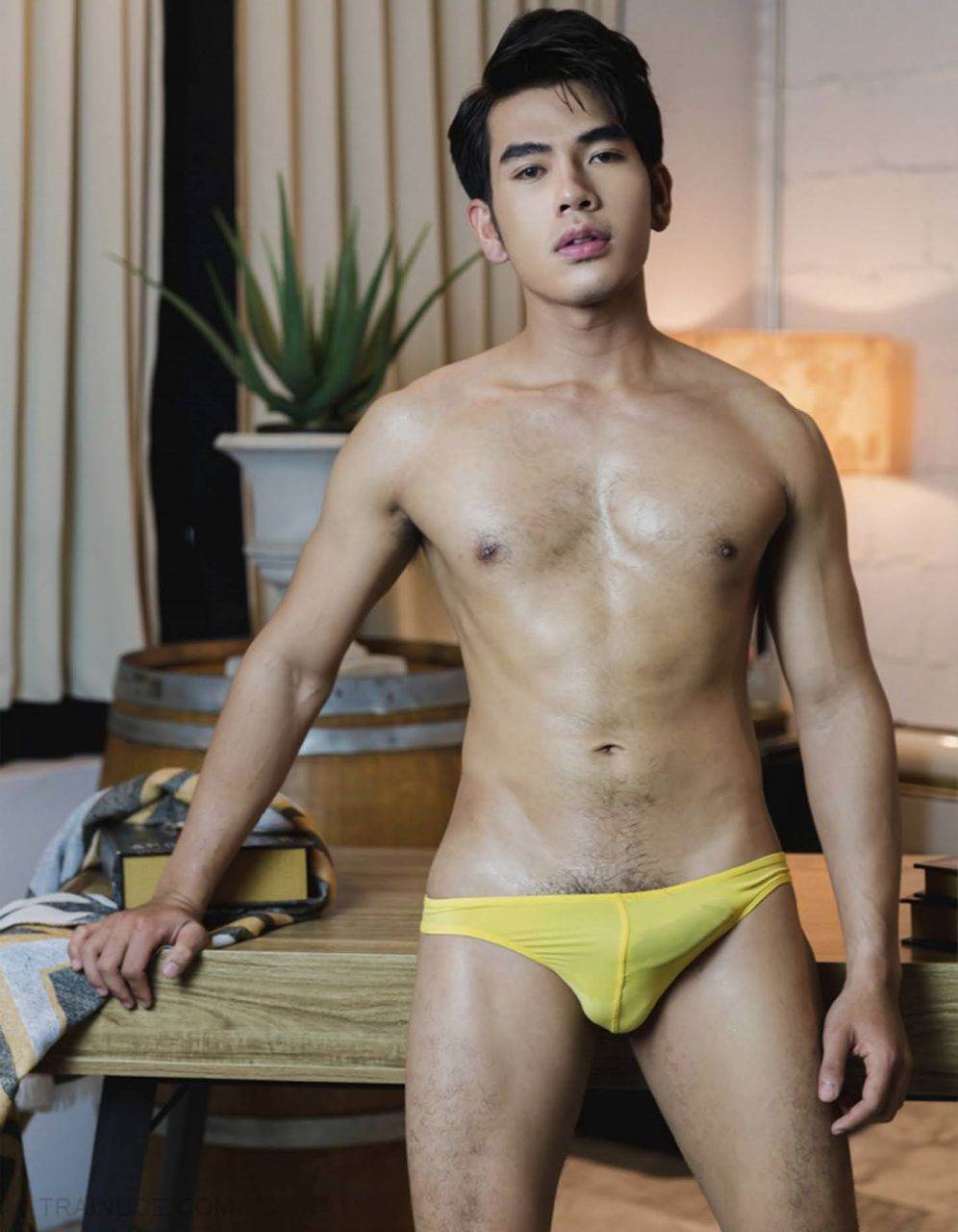 หนุ่มหล่อขึ้นปก 997.1