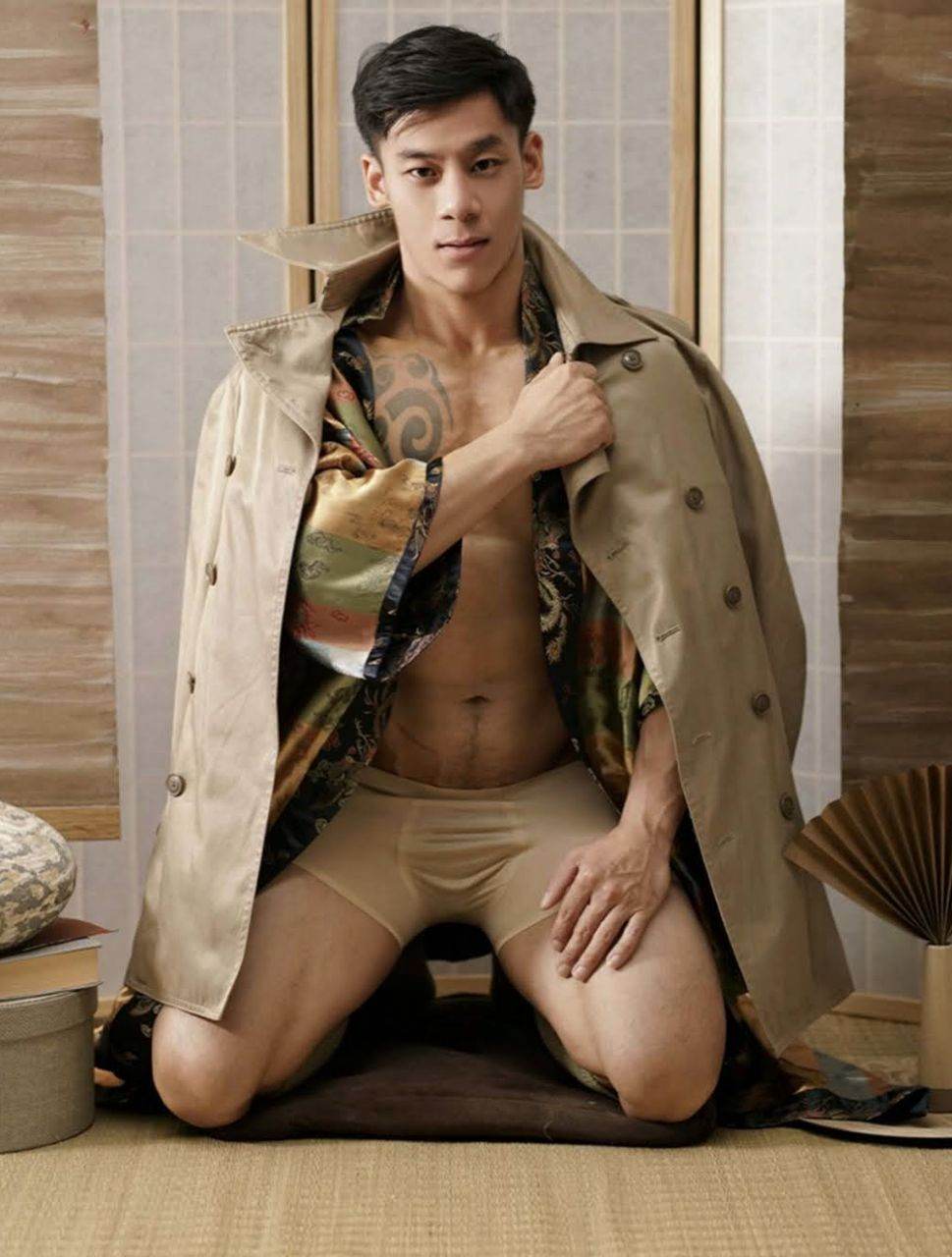 หนุ่มหล่อขึ้นปก 999.1