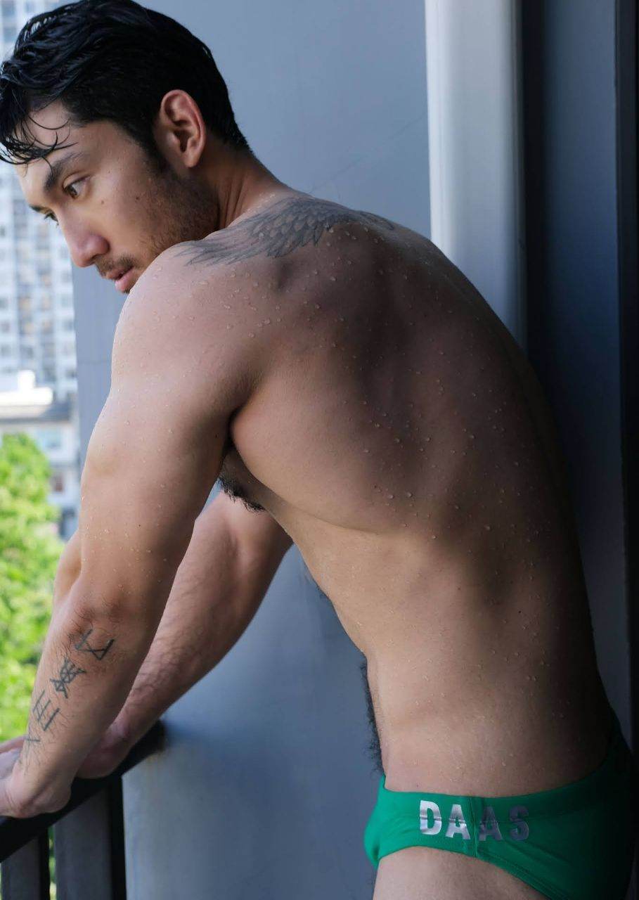 เพลย์เกิร์ล หรือ เกย์เพลย์