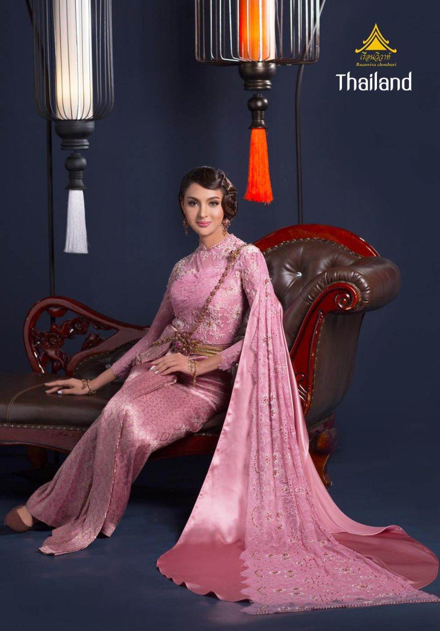 THAI WEDDING DRESS | THAILAND 🇹🇭 (The sbai in Thai dress)
