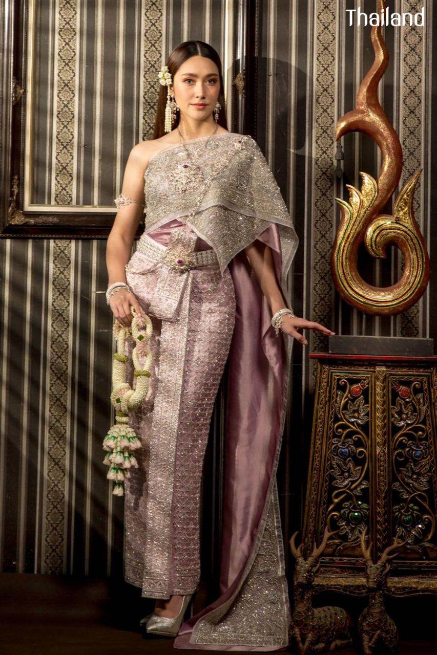 THAI WEDDING DRESS | THAILAND 🇹🇭 (The sbai in Thai dress)