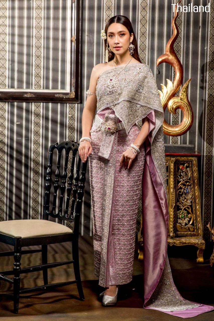 THAI WEDDING DRESS | THAILAND 🇹🇭 (The sbai in Thai dress)