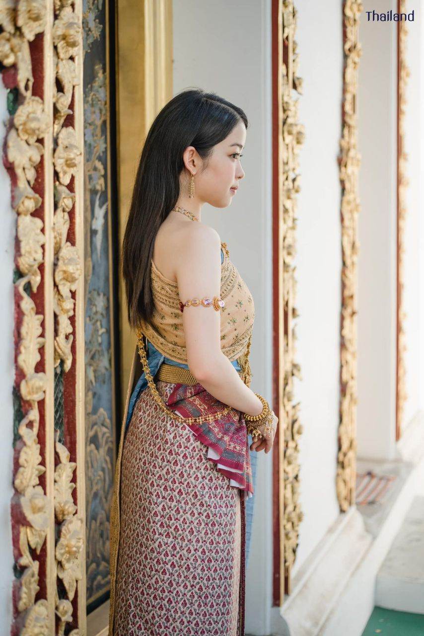 Thai traditional costume, ชุดไทย | THAILAND 🇹🇭