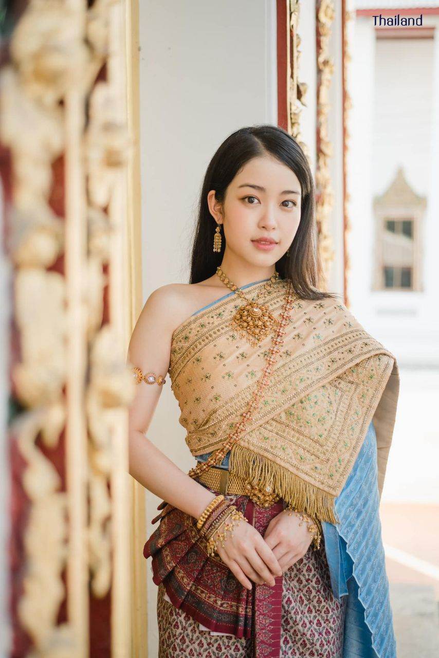 Thai traditional costume, ชุดไทย | THAILAND 🇹🇭
