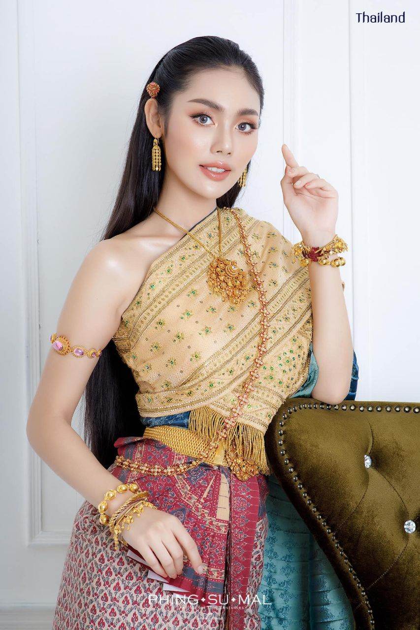Thai traditional costume, ชุดไทย | THAILAND 🇹🇭