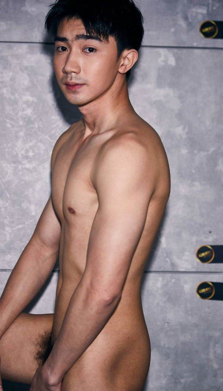 หนุ่มหล่อขึ้นปก 1000.2