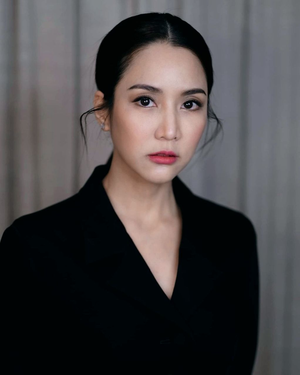 จั๊กจั่น อคัมย์สิริ เรื่อง เหยี่ยวรัตติกาล
