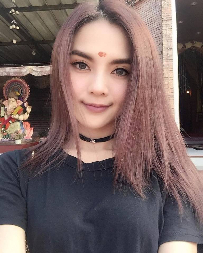 หลิว อาจารียา เรื่อง นางฟ้าเปื้อนฝุ่น