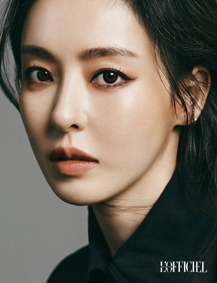 Lee Da Hee @ L'Officiel Singapore May 2021