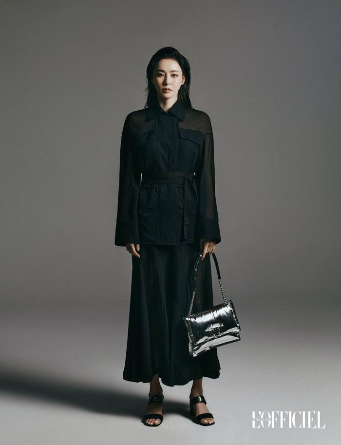 Lee Da Hee @ L'Officiel Singapore May 2021