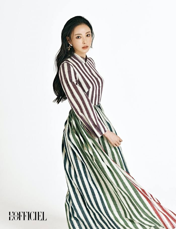 Lee Da Hee @ L'Officiel Singapore May 2021
