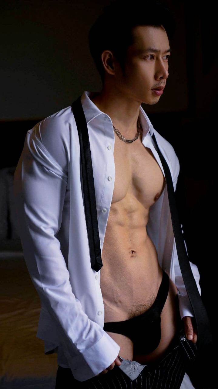 เมือกMAN