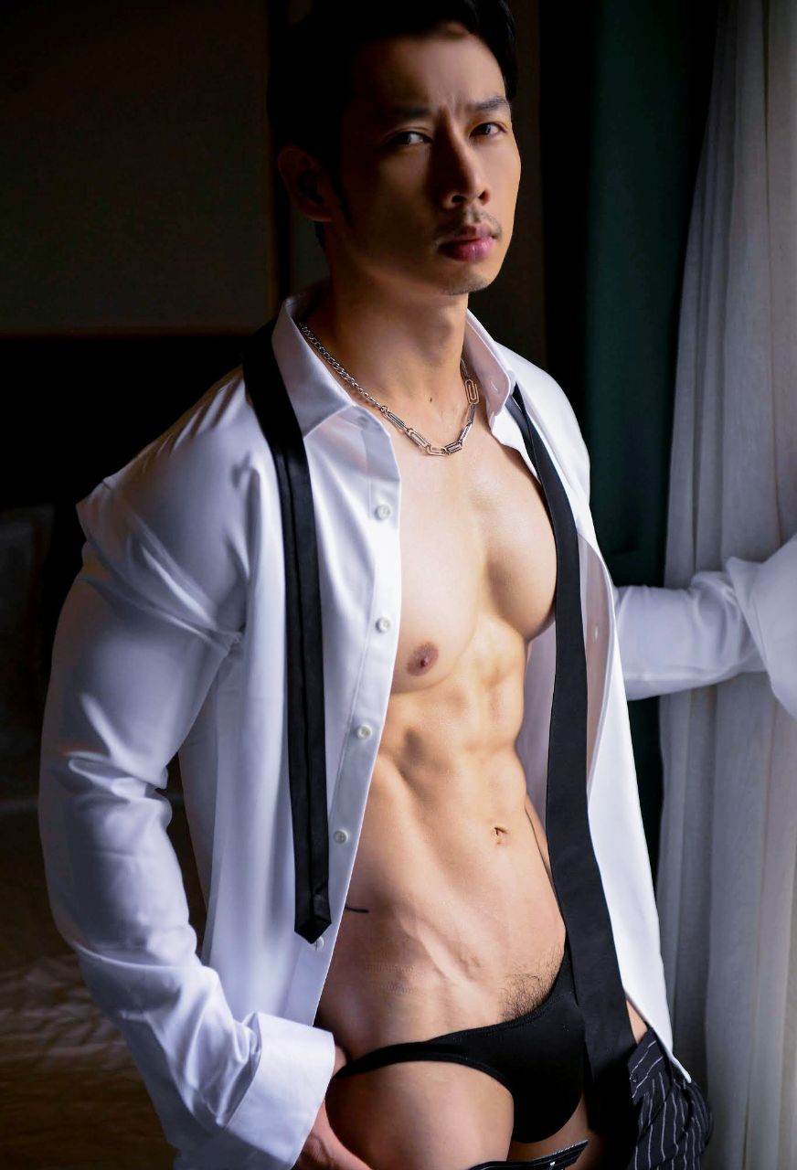 เมือกMAN