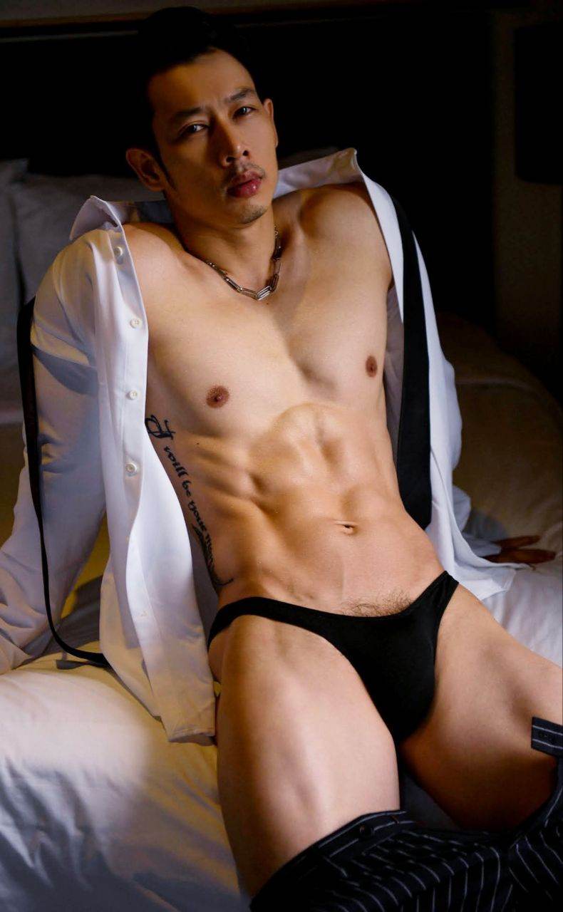เมือกMAN