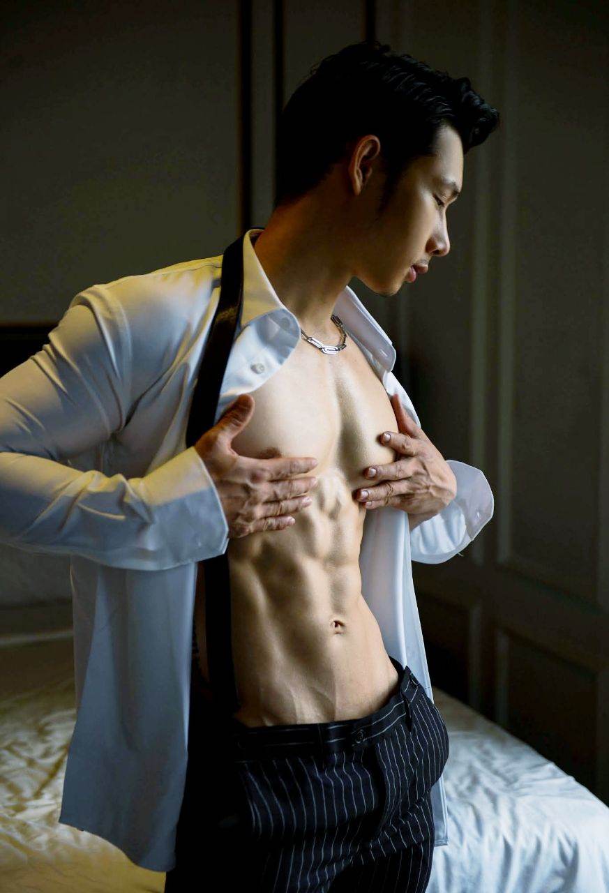 เมือกMAN