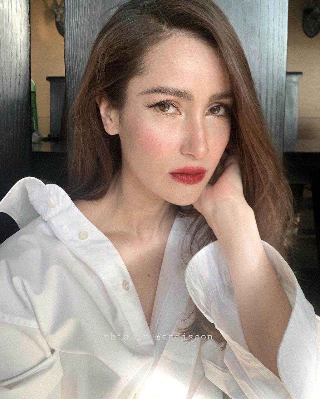 แอน ทองประสม เรื่อง แต่ปางก่อน