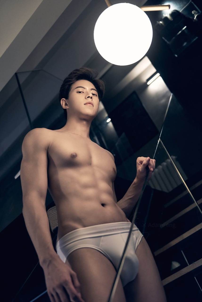 ชายหล่อ หุ่นแซ่บ 20