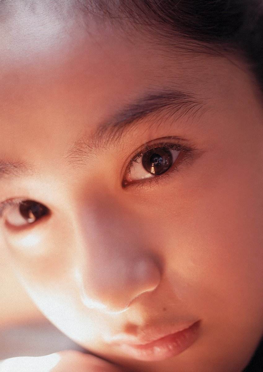 Yuna Taira สาวน้อยAV