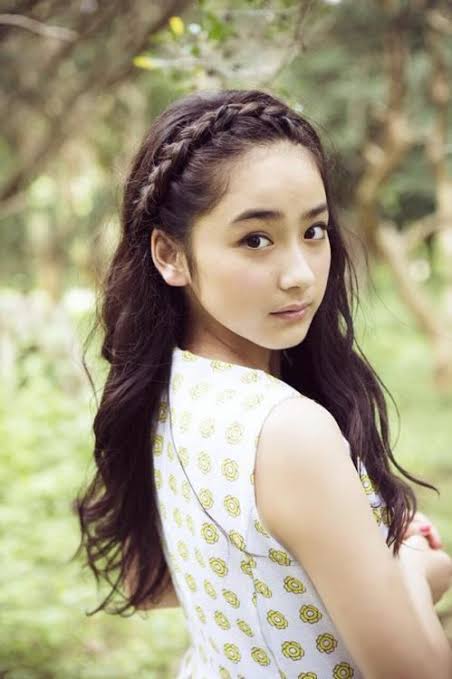 Yuna Taira สาวน้อยAV